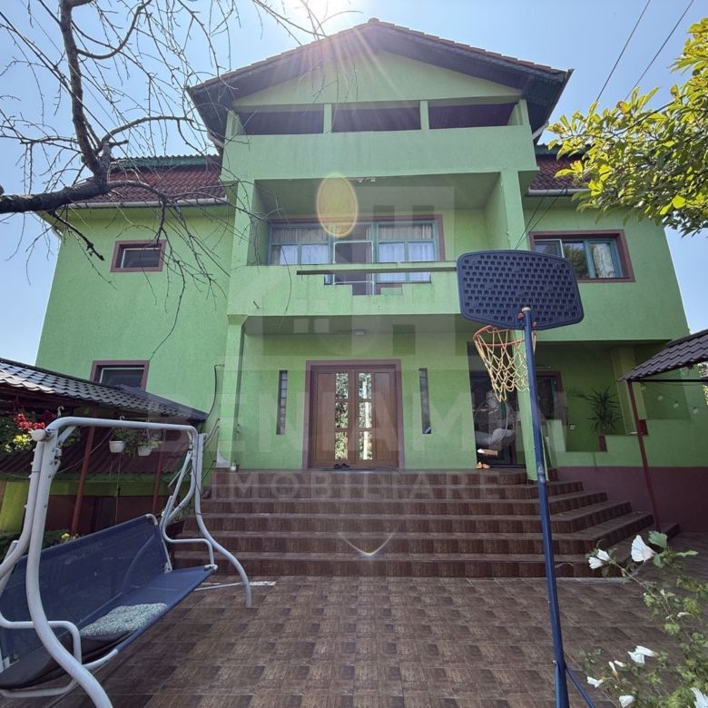 Casa Spatioasa D+P+1+M – 615mp - Teren 1000mp - Rovine - Imagine principala
