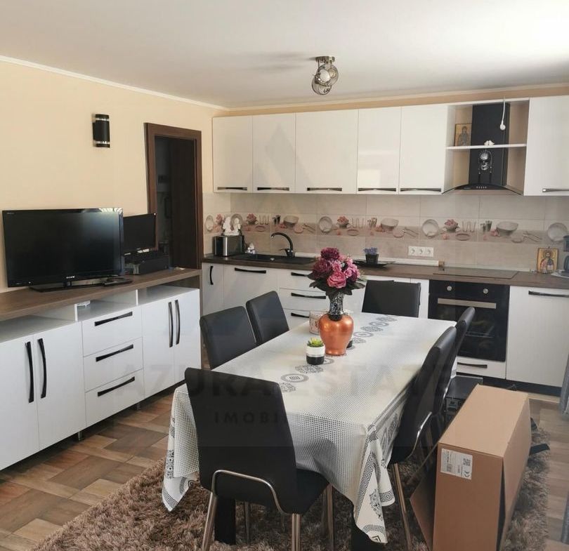 Casa individuala cu garaj 60 mp si teren+gradina 2650 mp in Porumbacu - foto 2