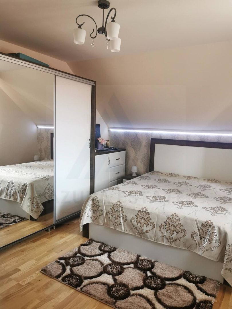 Casa individuala cu garaj 60 mp si teren+gradina 2650 mp in Porumbacu - foto 3