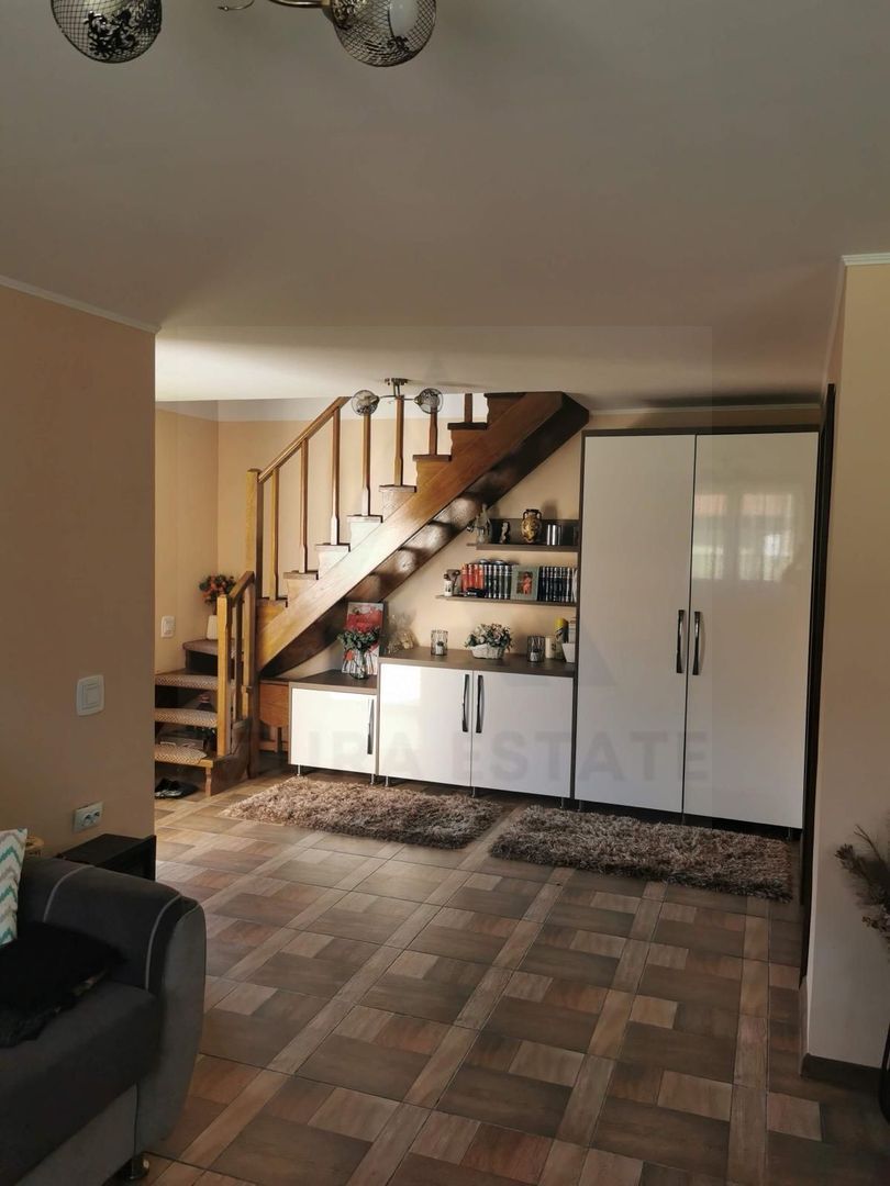 Casa individuala cu garaj 60 mp si teren+gradina 2650 mp in Porumbacu - foto 5
