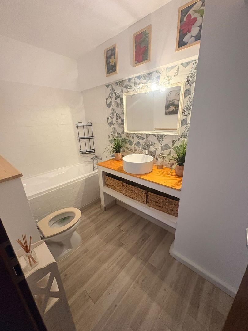 De inchiriat apartament cu 2 camere, bloc Privilege, etaj 1/12, 700 euro - Imagine principala