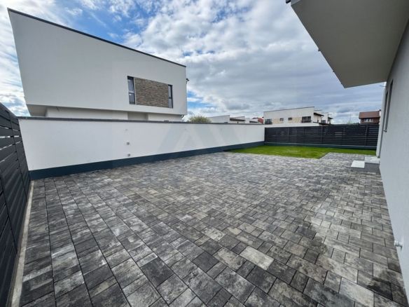 Casa 4 camere finisata la cheie cu teren 220 mp in Selimbar - foto 2