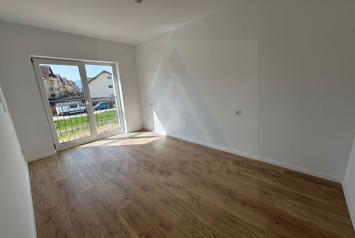 Casa 4 camere finisata la cheie cu teren 220 mp in Selimbar - foto 6