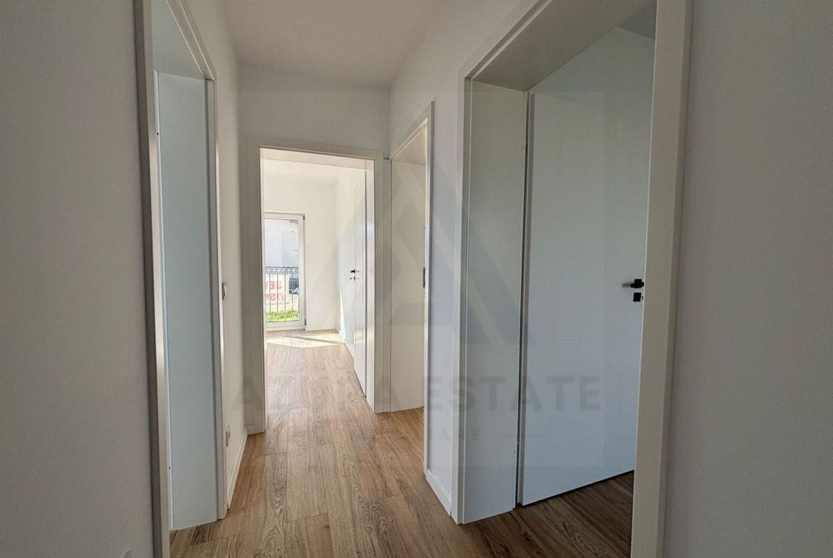Casa 4 camere finisata la cheie cu teren 220 mp in Selimbar - foto 8