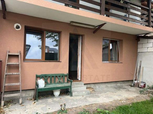 Casă cu 4 camere, curte proprie și 2 balcoane – Șelimbăr - Imagine principala
