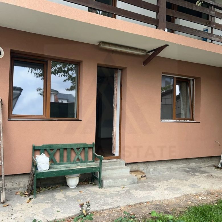 Casă cu 4 camere, curte proprie și 2 balcoane – Șelimbăr - Imagine principala