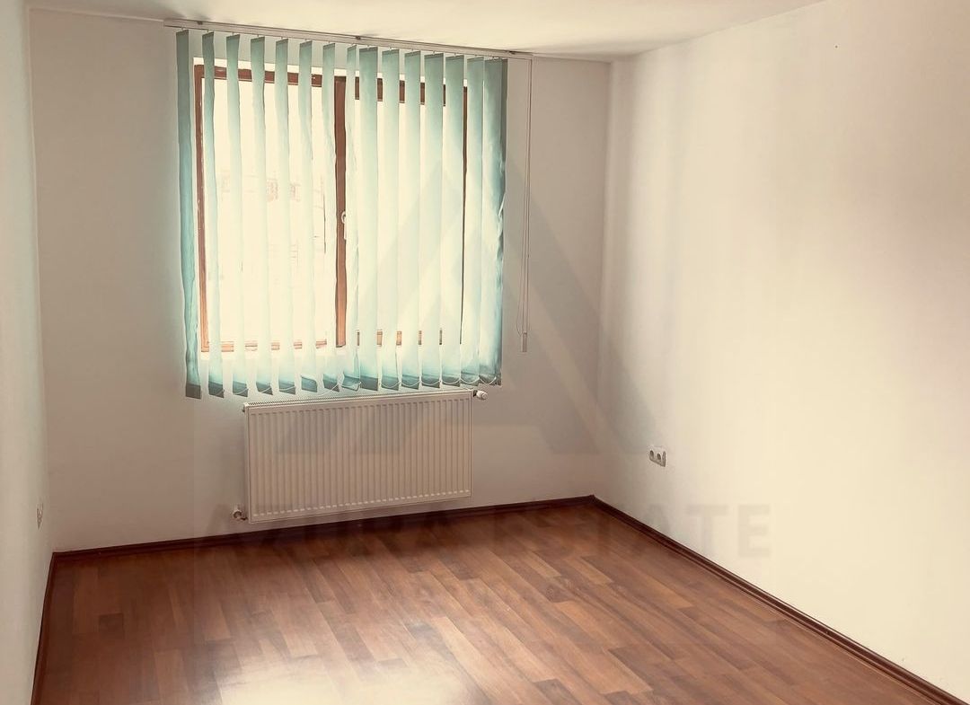 Casă cu 4 camere, curte proprie și 2 balcoane – Șelimbăr - foto 6