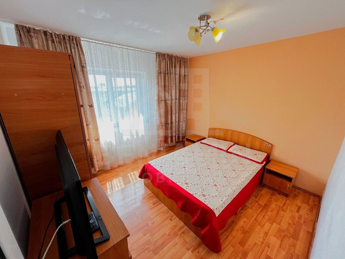 Apartament-2 Camere-Decomandat-Etajul 2-Mobilat-Utilat-CV9-Catedrala - foto 2