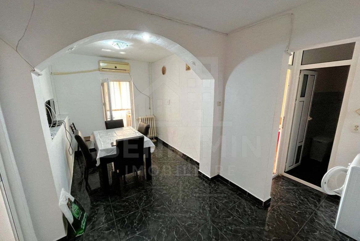 Apartament-2 Camere-Decomandat-Etajul 2-Mobilat-Utilat-CV9-Catedrala - foto 3