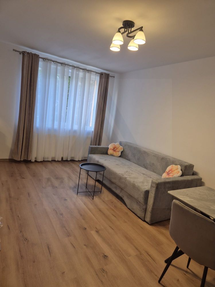 Apartament modern 3 camere  75 mp Complet renovat et 1 cartier Ștrand - foto 3