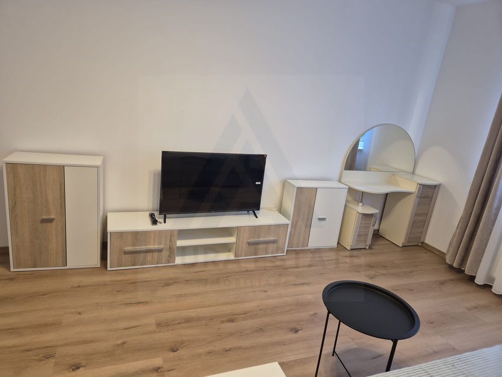 Apartament modern 3 camere  75 mp Complet renovat et 1 cartier Ștrand - foto 4