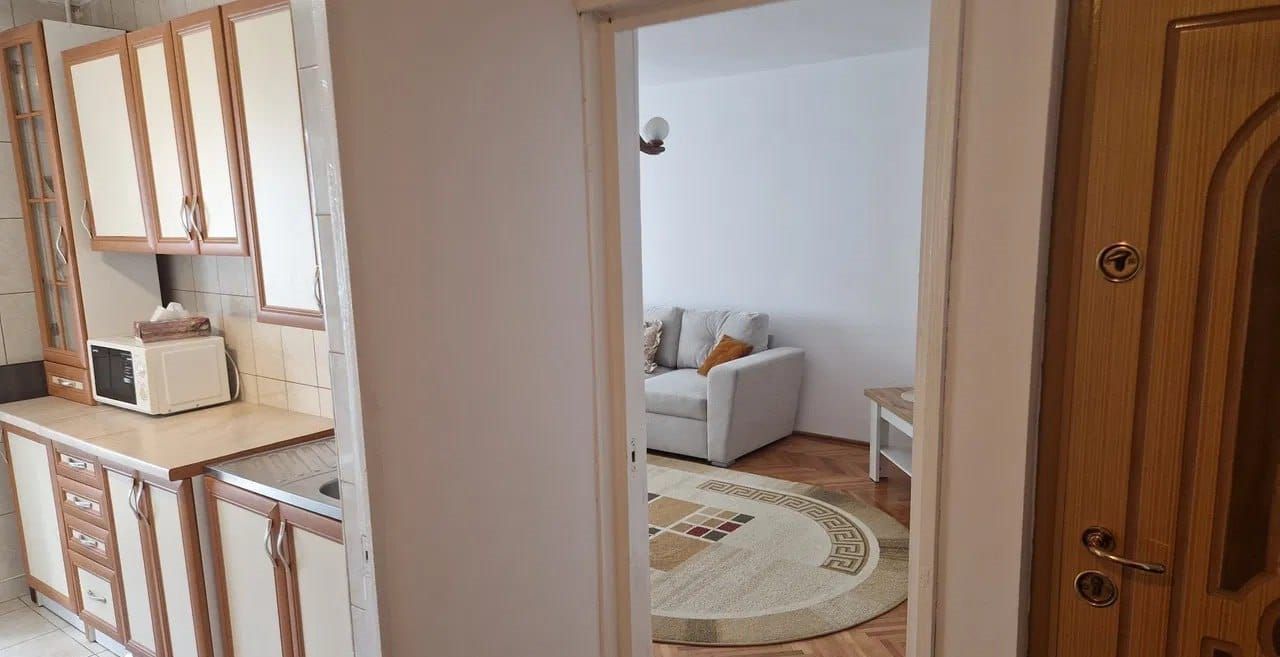 De inchiriat apartament cu 2 camere, Mazepa 1 etaj 3, 450 euro - foto 3