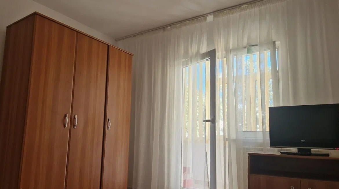 De inchiriat apartament cu 2 camere, Mazepa 1 etaj 3, 450 euro - foto 4