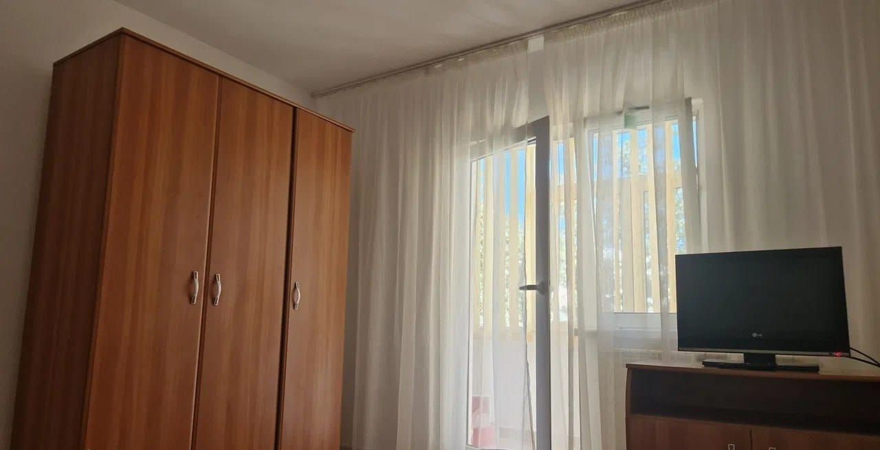 De inchiriat apartament cu 2 camere, Mazepa 1 etaj 3, 450 euro - foto 4