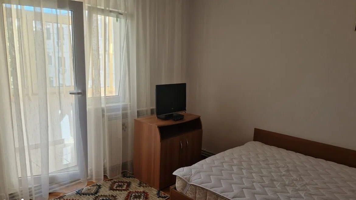 De inchiriat apartament cu 2 camere, Mazepa 1 etaj 3, 450 euro - foto 5
