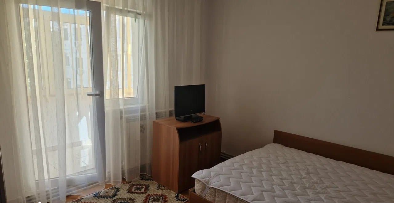 De inchiriat apartament cu 2 camere, Mazepa 1 etaj 3, 450 euro - foto 5