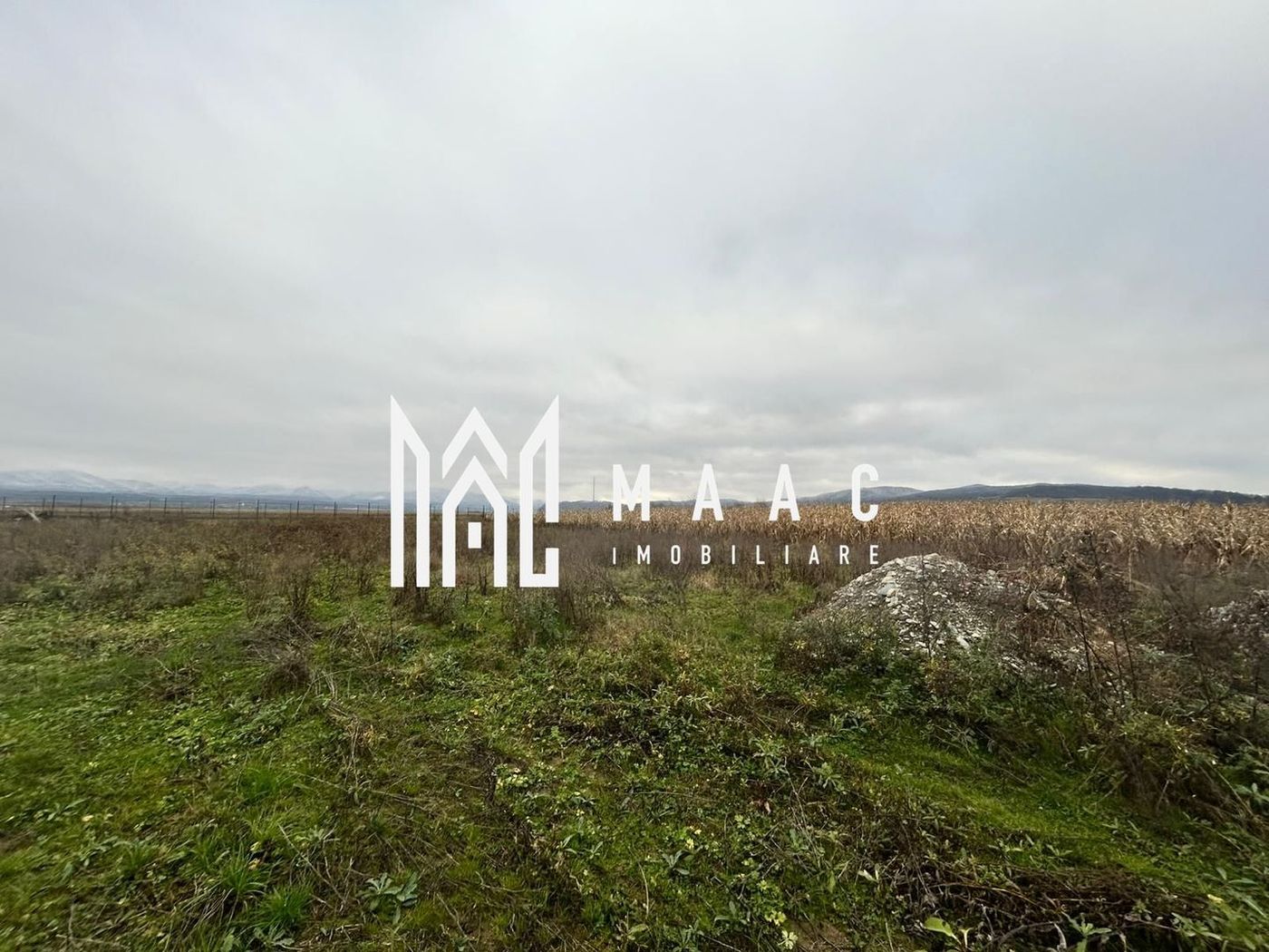 Teren intravilan | 860 mp | Deschidere 16 m | Priveliște montană | Bradu - foto 4