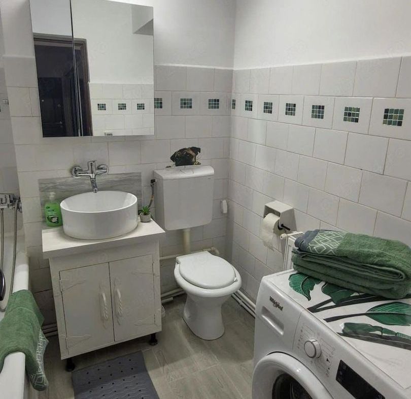De inchiriat apartament cu 2 camere, central. etaj 3, 450 euro - foto 5