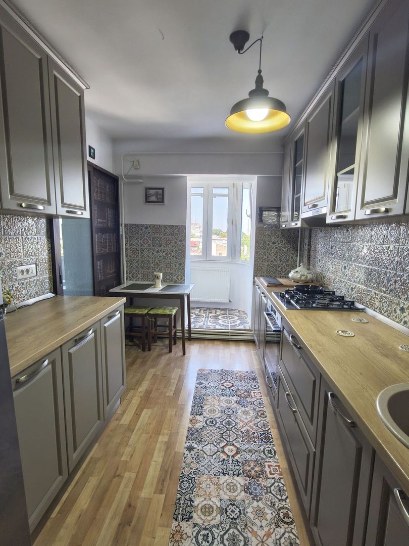 De inchiriat apartament cu 2 camere, central. etaj 3, 450 euro - foto 7