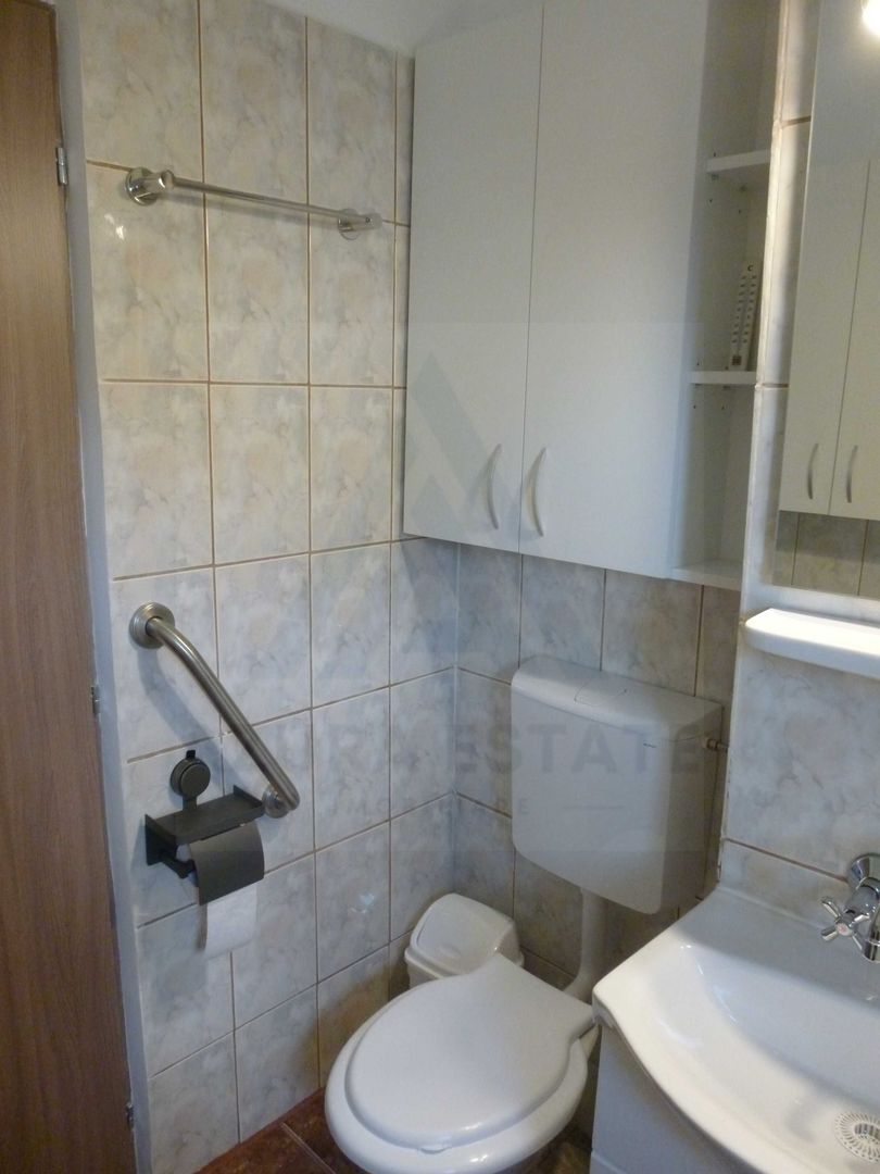 Apartament 3 camere prima inchiriere balcon inchis zona Vasile Aaron - foto 6