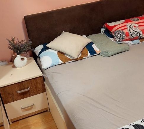 De inchiriat apartament 2 camere in micro 17, etaj 3, 350 euro - foto 3