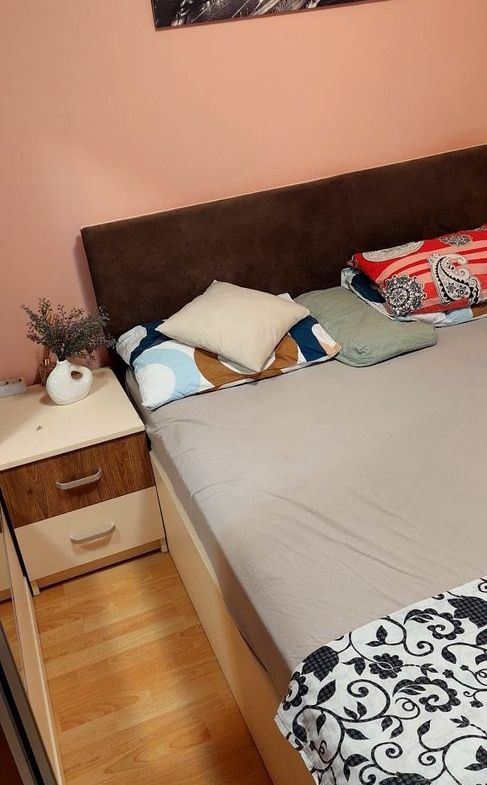 De inchiriat apartament 2 camere in micro 17, etaj 3, 350 euro - foto 3