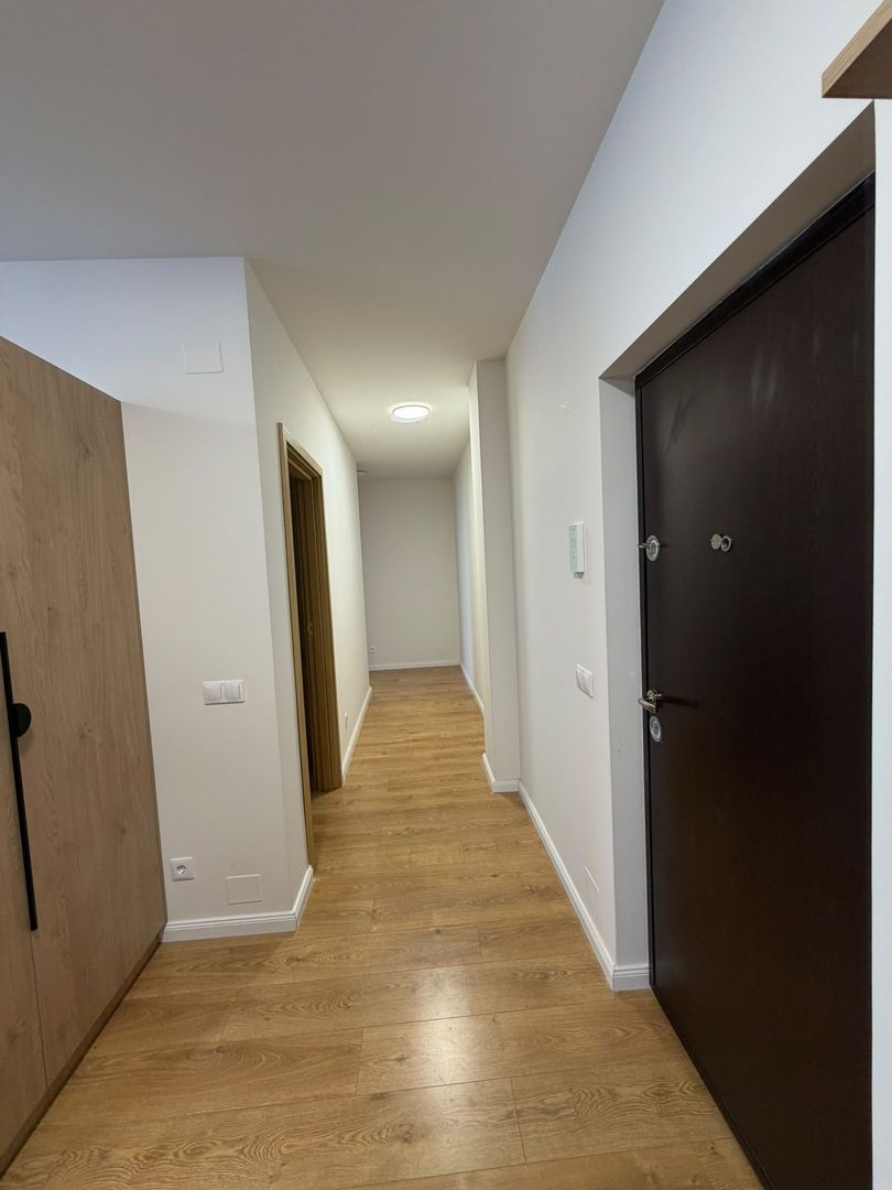 Apartament 3 camere, 2 bai, balcon, etaj intermediar, parcare - foto 4