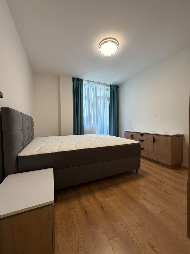 Apartament 3 camere, 2 bai, balcon, etaj intermediar, parcare - foto 6