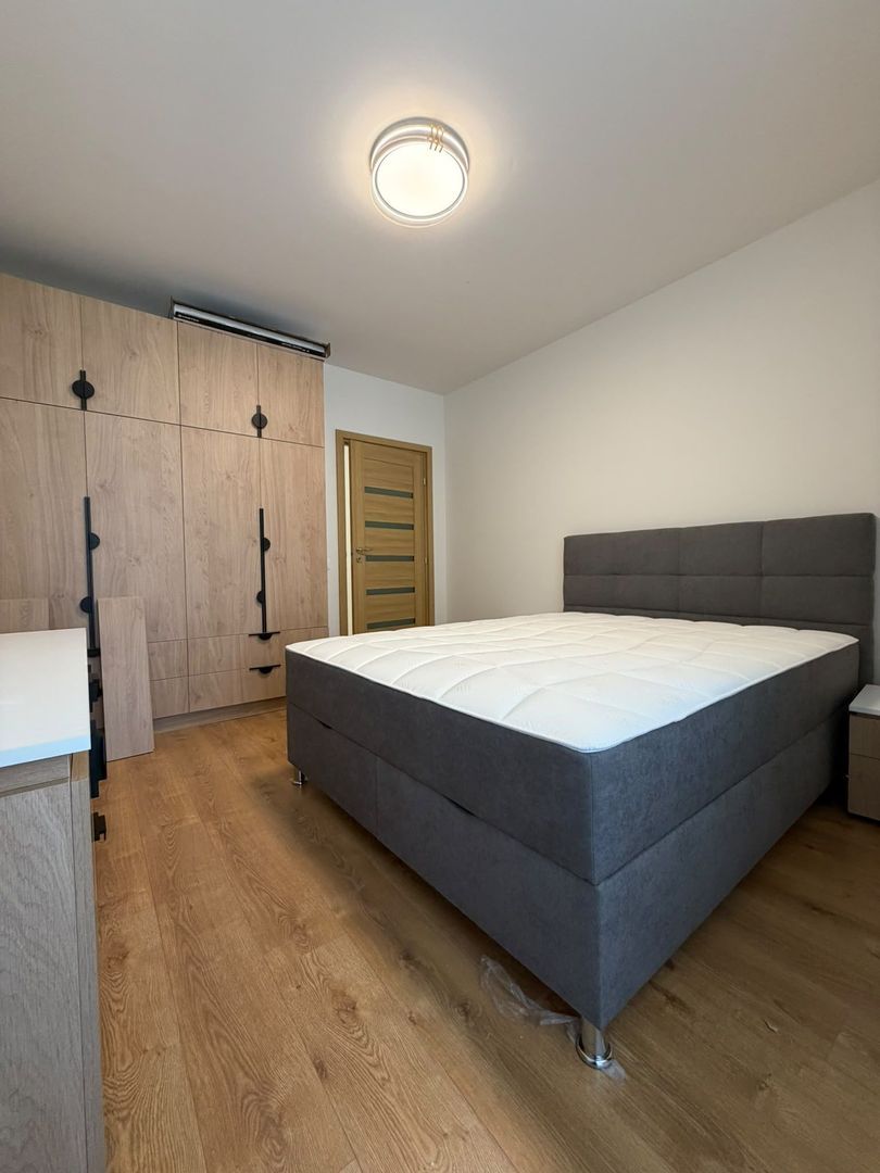 Apartament 3 camere, 2 bai, balcon, etaj intermediar, parcare - foto 8
