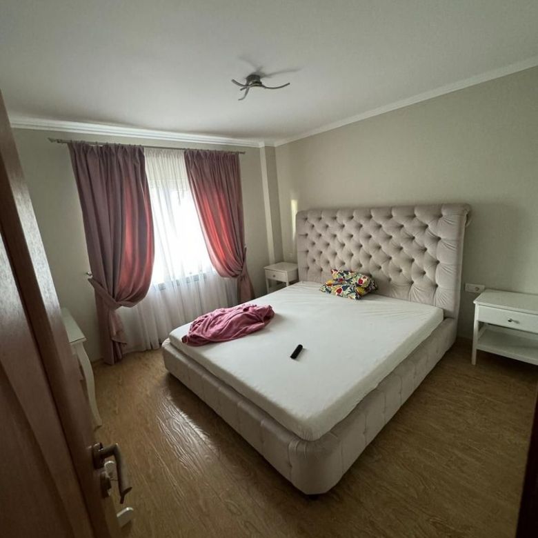De inchiriat apartament cu 3 camere, Str. Nae leonard, etaj 3, 500 E - Imagine principala