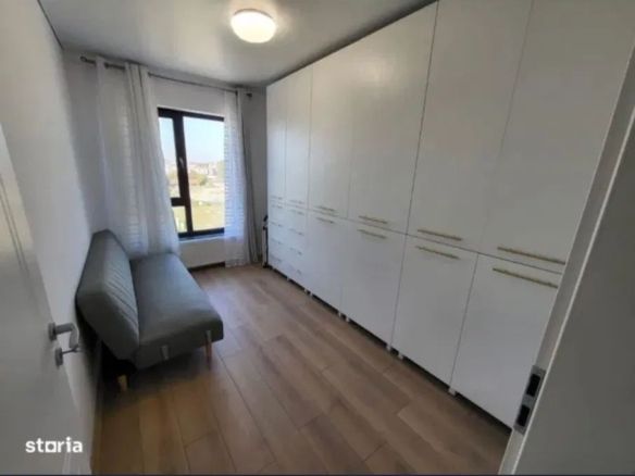 De vanzare apartament  cu 3 camere, Complex Crizantema, etaj 5, 135.000 E - Imagine principala