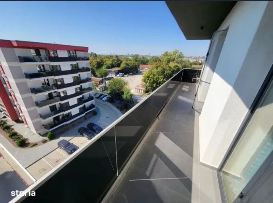 De vanzare apartament  cu 3 camere, Complex Crizantema, etaj 5, 135.000 E - foto 2