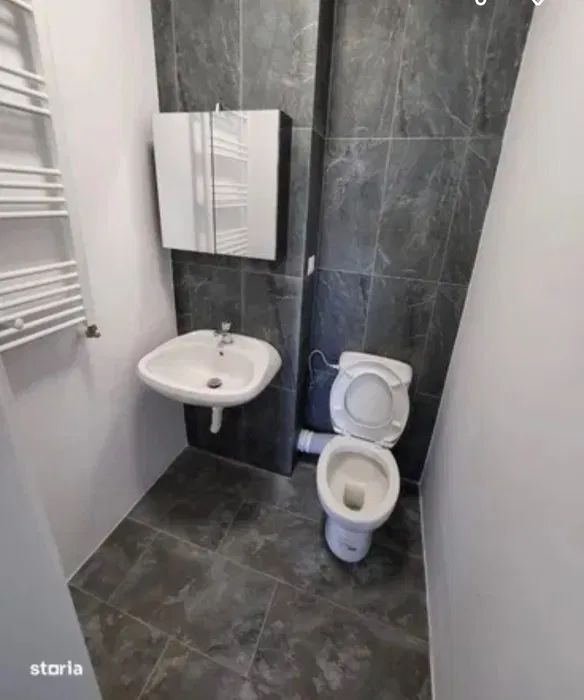 De vanzare apartament  cu 3 camere, Complex Crizantema, etaj 5, 135.000 E - foto 4