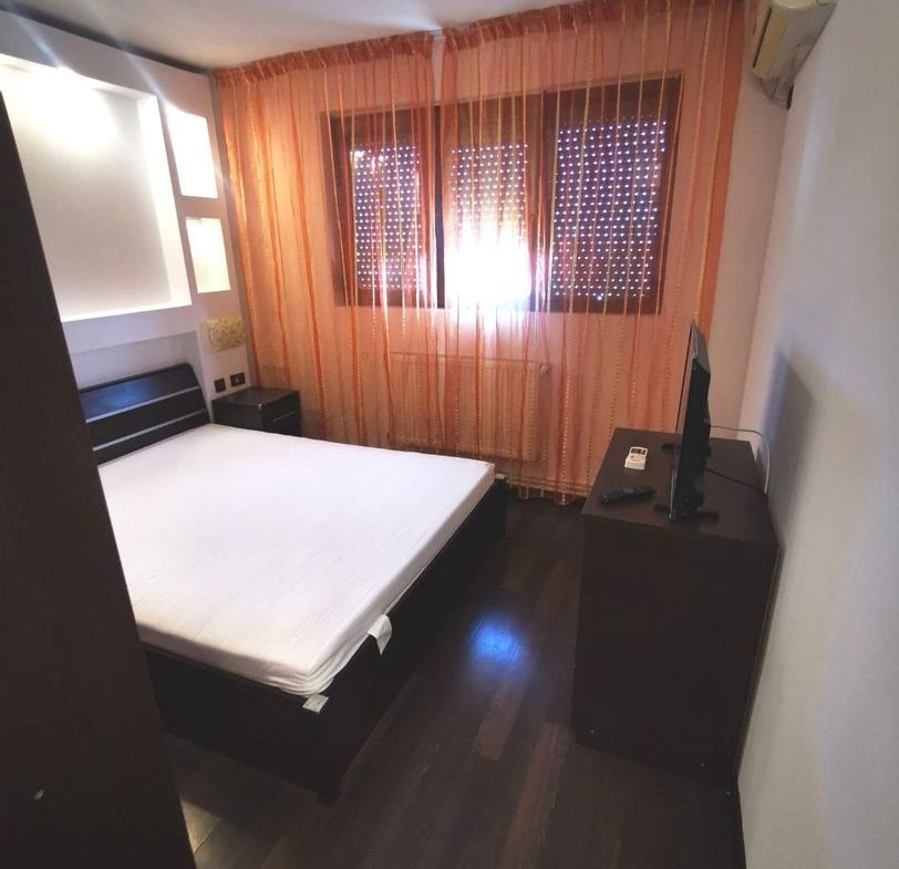 De inchiriat apartament cu 2 camere etaj 7 din 8, Micro 21, 1700 lei - foto 2