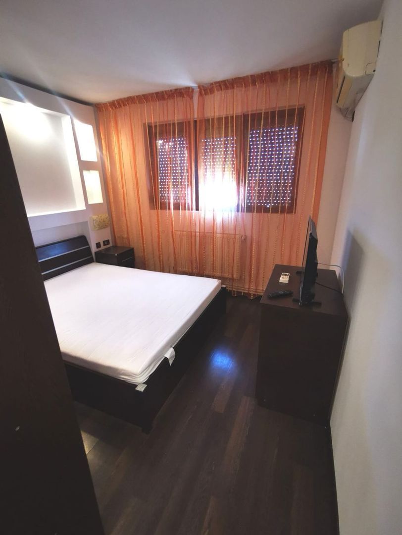 De inchiriat apartament cu 2 camere etaj 7 din 8, Micro 21, 1700 lei - foto 2 De inchiriat apartament cu 2 camere etaj 7 din 8, Micro 21, 1700 lei - foto 2