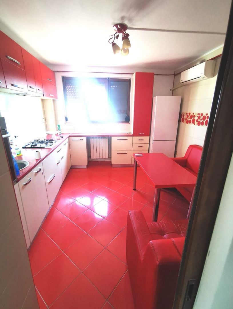 De inchiriat apartament cu 2 camere etaj 7 din 8, Micro 21, 1700 lei - foto 4 De inchiriat apartament cu 2 camere etaj 7 din 8, Micro 21, 1700 lei - foto 4