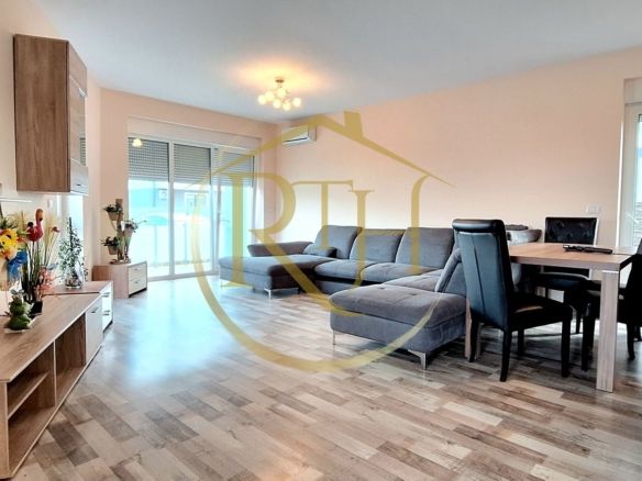 Oferim spre vanzare apartament 2 camere, 60 mp curte, Giroc, 0% Comision - Imagine principala