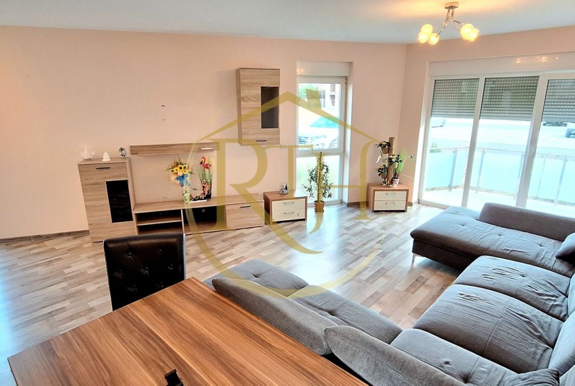 Oferim spre vanzare apartament 2 camere, 60 mp curte, Giroc, 0% Comision - foto 2