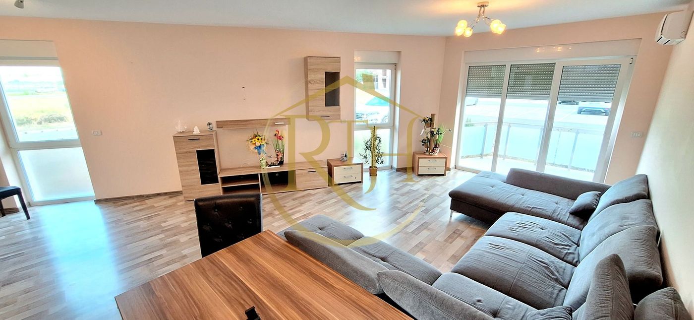 Oferim spre vanzare apartament 2 camere, 60 mp curte, Giroc, 0% Comision - foto 2