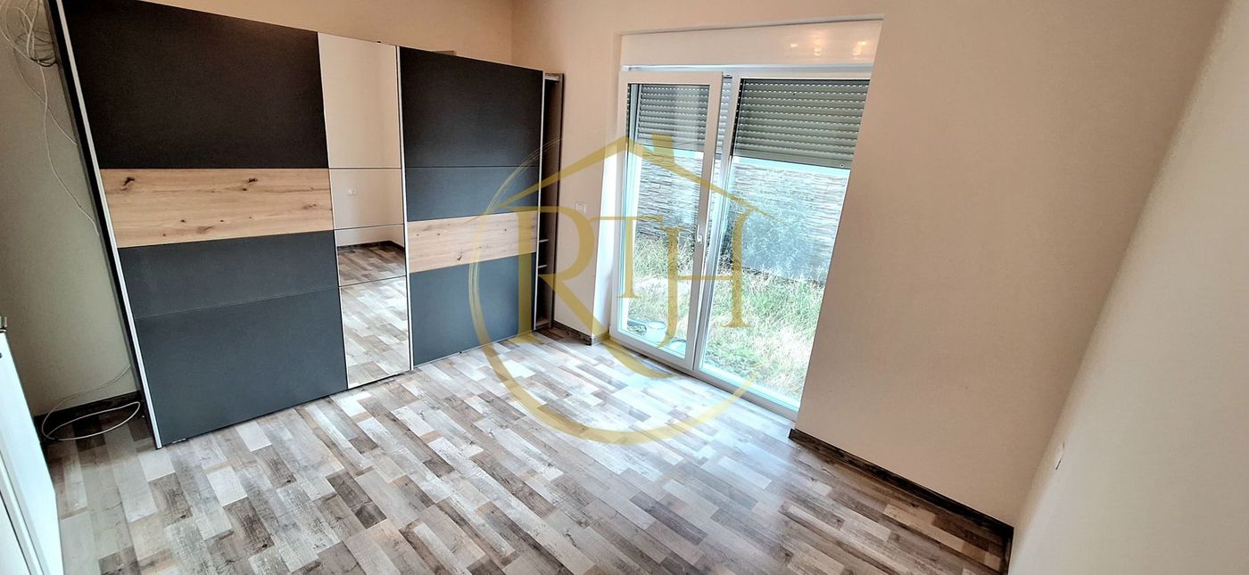 Oferim spre vanzare apartament 2 camere, 60 mp curte, Giroc, 0% Comision - foto 8