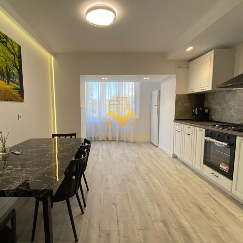 ZONA PREMIUM! AP RENOVAT! 2 camere deco, 57 mp, Plopilor, et 3/4 , sud - Imagine principala