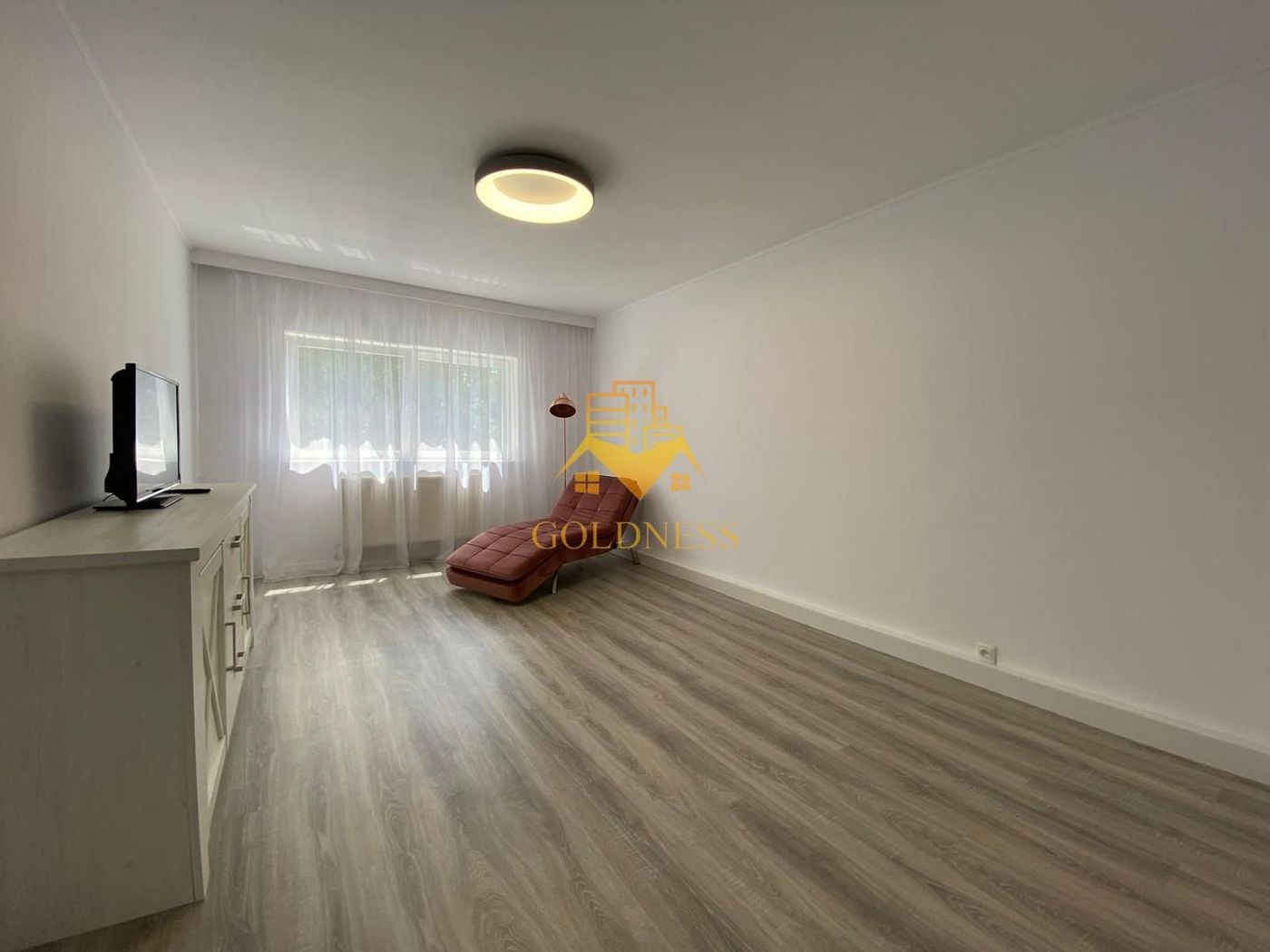 ZONA PREMIUM! AP RENOVAT! 2 camere deco, 57 mp, Plopilor, et 3/4 , sud - foto 2