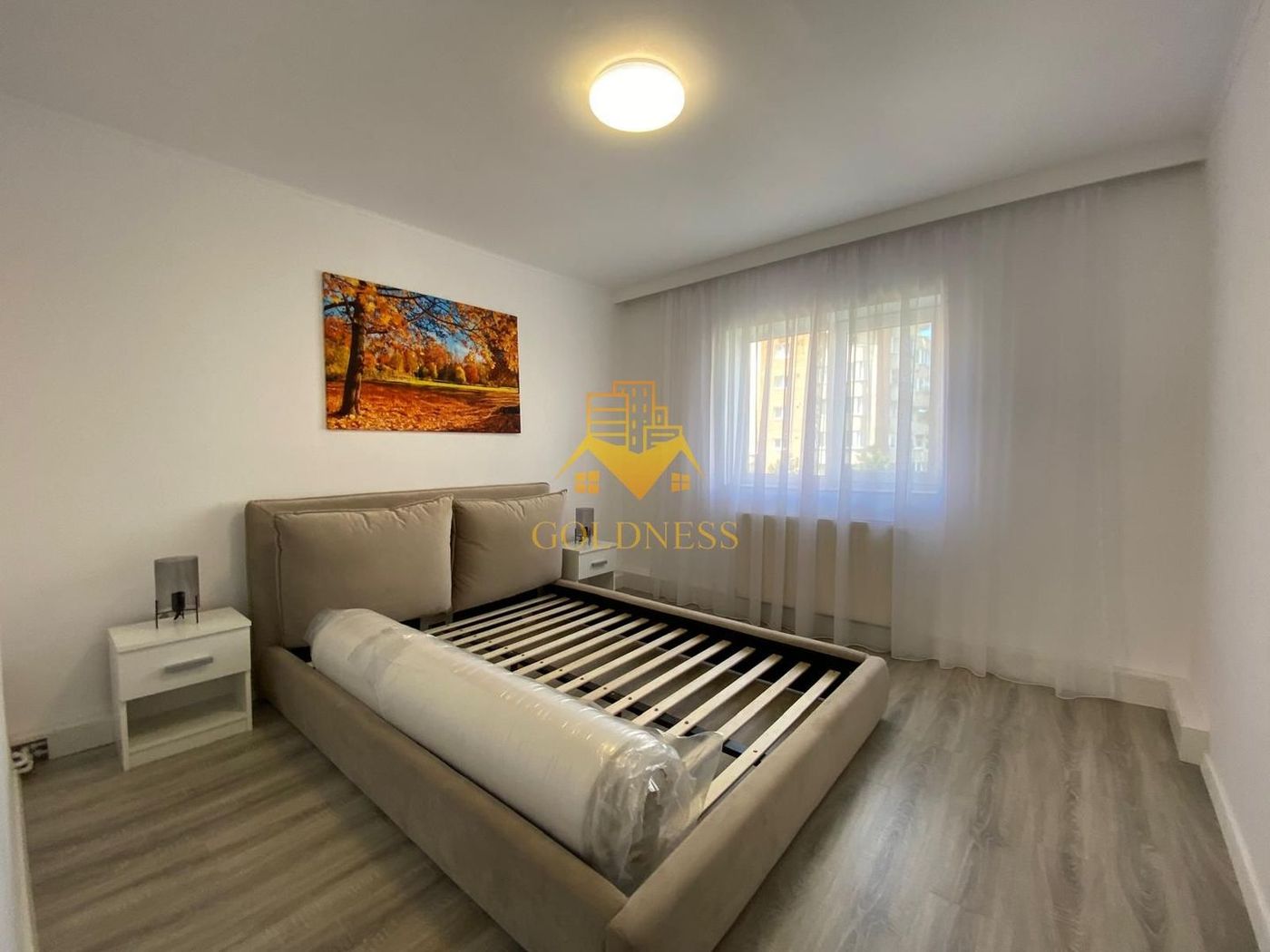ZONA PREMIUM! AP RENOVAT! 2 camere deco, 57 mp, Plopilor, et 3/4 , sud - foto 3