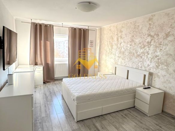 Comision 0%! Apartament 2 deco etaj 3/4 + boxa Intre Lacuri! RENOVAT! - Imagine principala