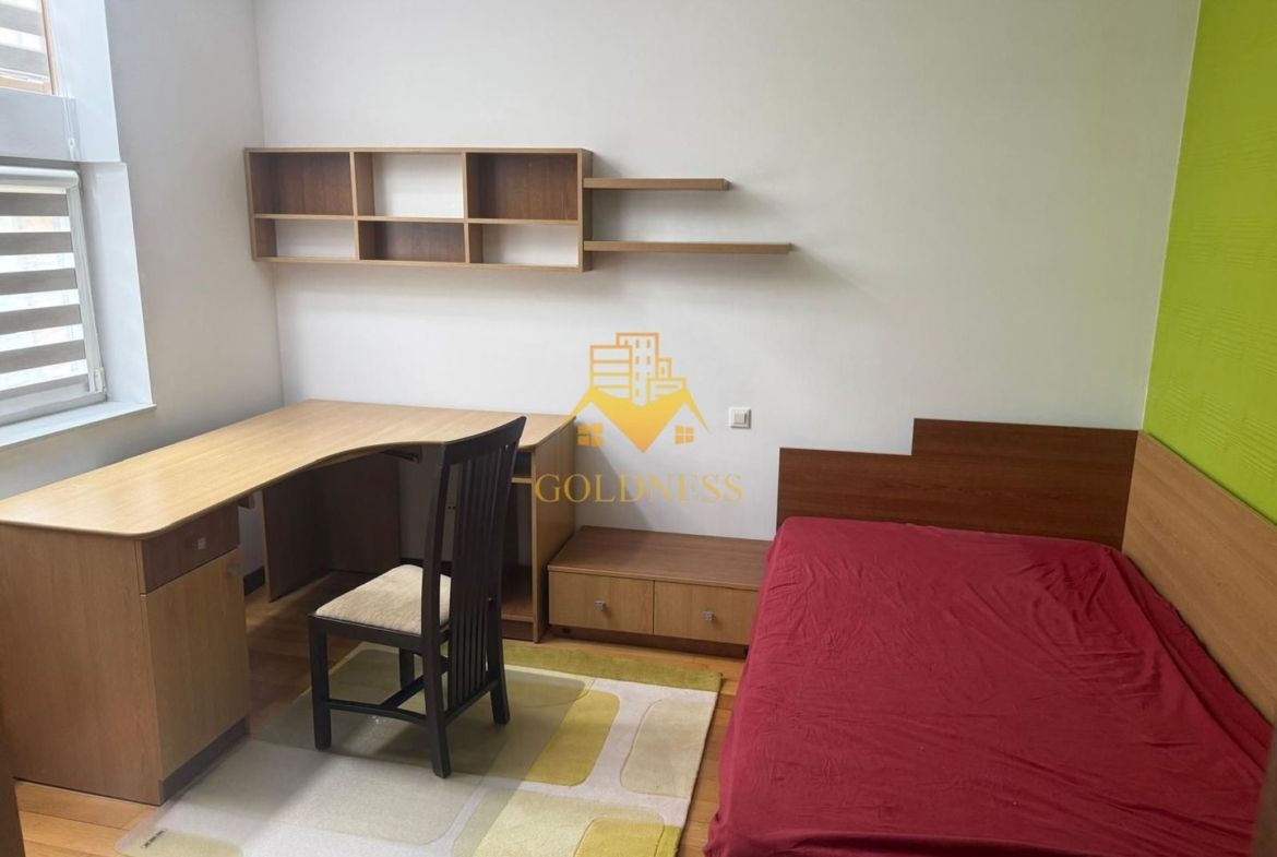 Casa individuala 5 camere zona centrala , 210 mp si garaj propriu! - foto 6