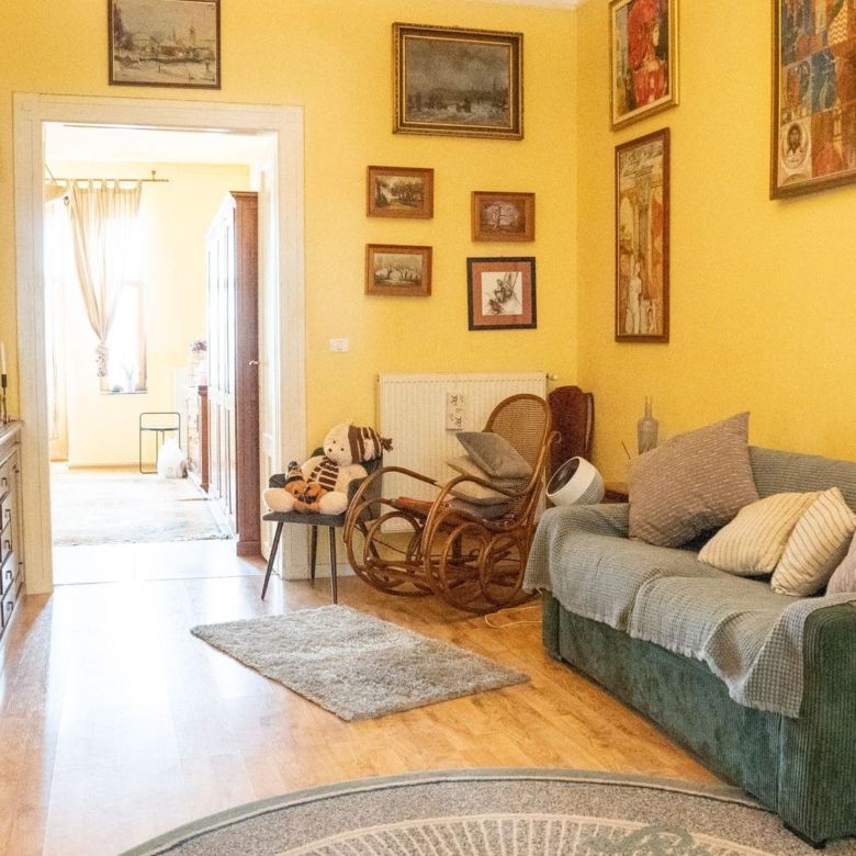 2 camere. Adresă centrală. 99 mp construiți. 2 băi. Etaj 3. - Imagine principala