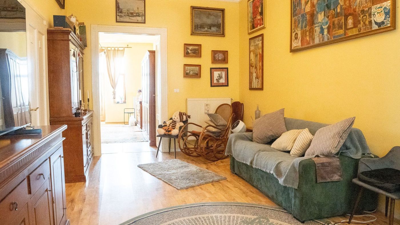2 camere. Adresă centrală. 99 mp construiți. 2 băi. Etaj 3. - Imagine principala