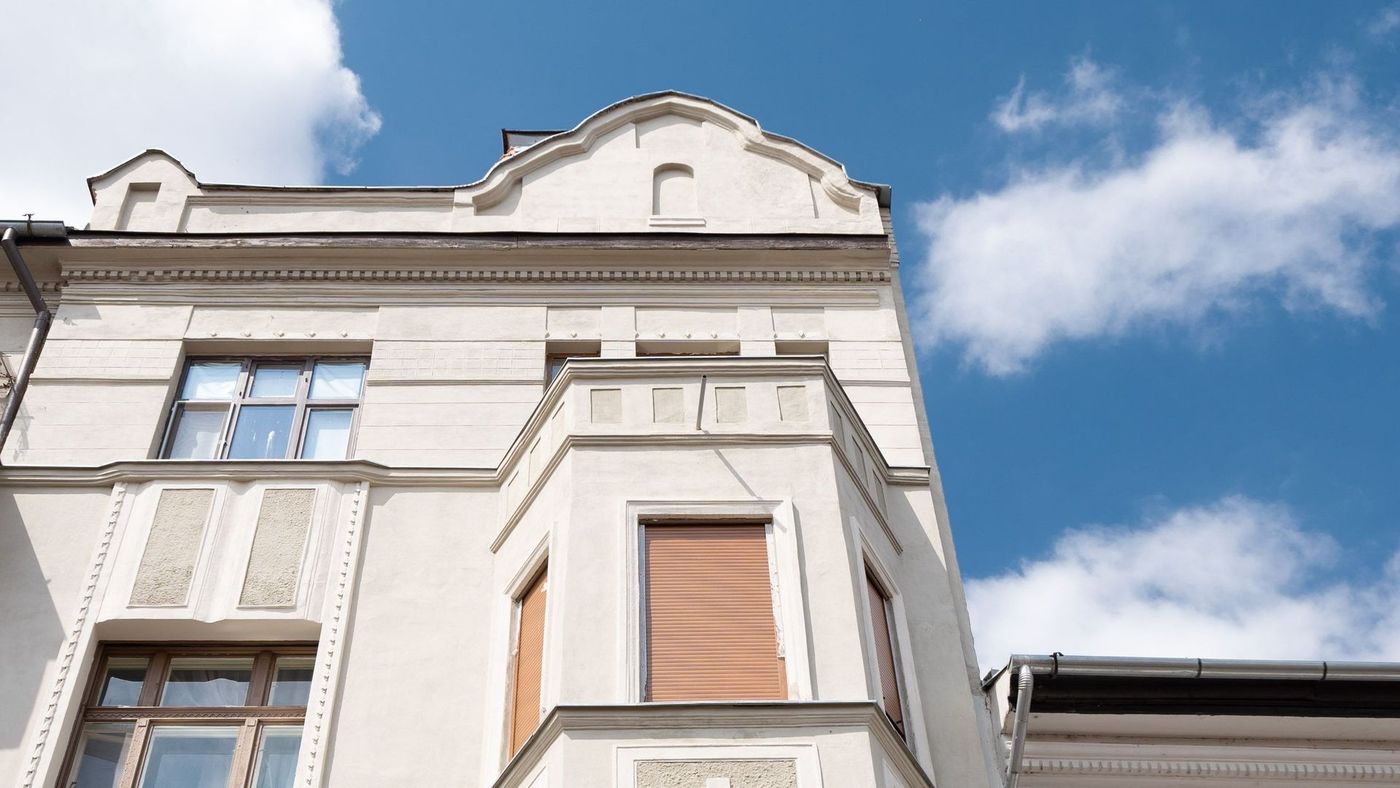 2 camere. Adresă centrală. 99 mp construiți. 2 băi. Etaj 3. - foto 2