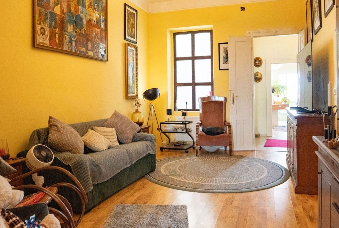 2 camere. Adresă centrală. 99 mp construiți. 2 băi. Etaj 3. - foto 5