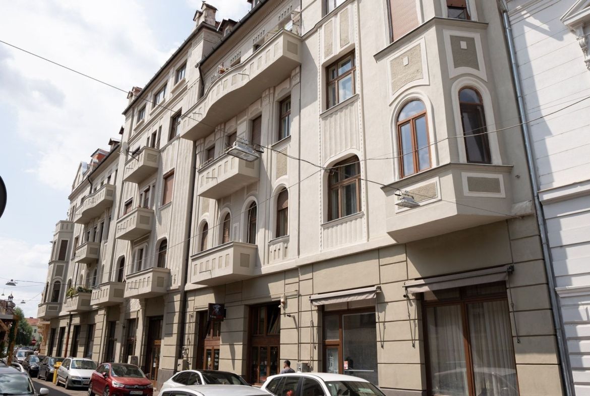 2 camere. Adresă centrală. 99 mp construiți. 2 băi. Etaj 3. - foto 8